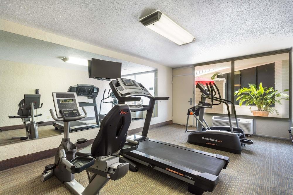 Ramada By Wyndham Houma Hotel Exterior photo